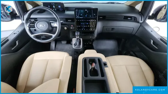HYUNDAI STARIA 4WD TOURER 9-SEATER