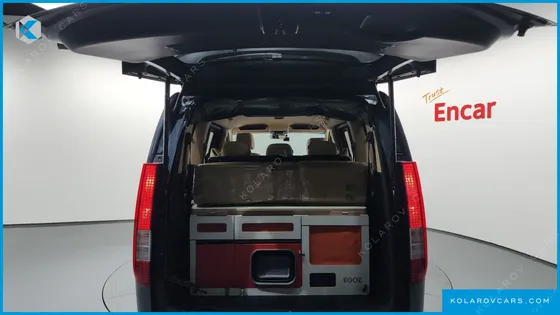 HYUNDAI STARIA 4WD TOURER 9-SEATER