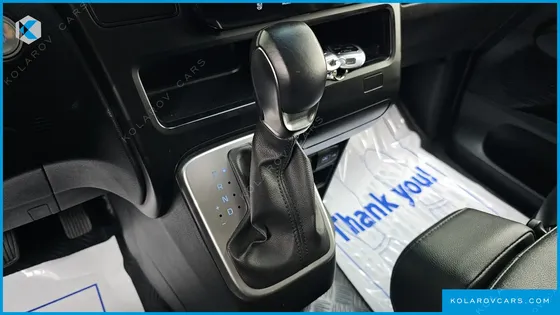HYUNDAI STARIA TOURER 11-SEATER