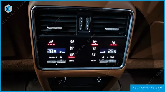 PORSCHE CAYENNE 3.0 E-HYBRID COUPE PLATINUM EDITION
