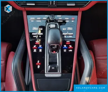 PORSCHE CAYENNE 3.0