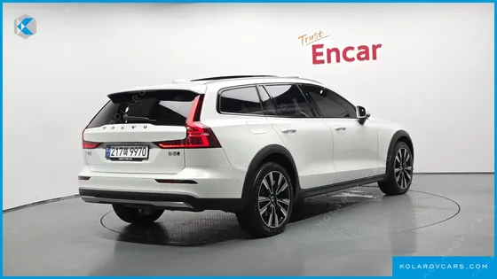 VOLVO V60 B5 ULTIMATE AWD