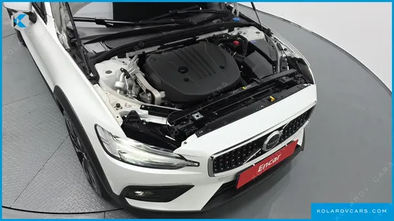 VOLVO V60 B5 ULTIMATE AWD