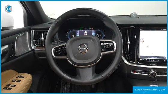 VOLVO V60 B5 ULTIMATE AWD