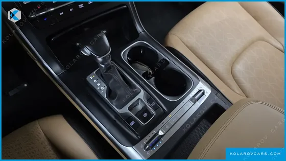 KIA CARNIVAL 9-SEATER PRESTIGE