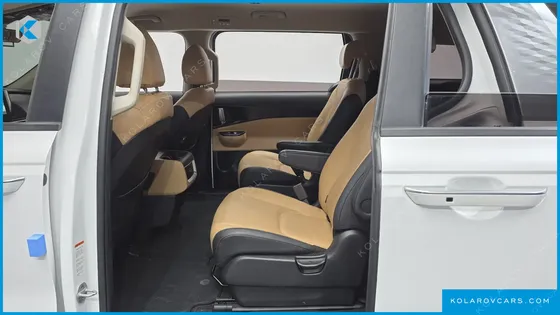 KIA CARNIVAL 9-SEATER PRESTIGE