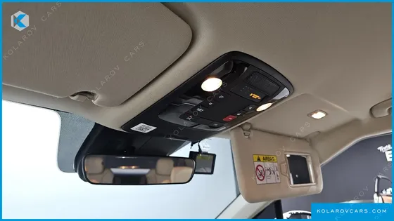 KIA CARNIVAL 9-SEATER PRESTIGE