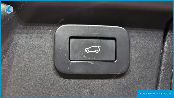 LAND ROVER RANGE ROVER VELAR 3.0 P400 R-DYNAMIC HSE