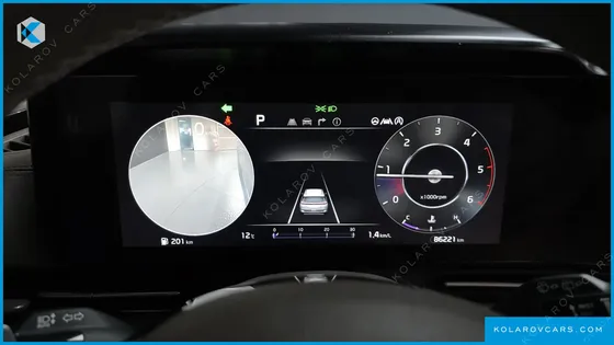 KIA CARNIVAL 9-SEATER SIGNATURE
