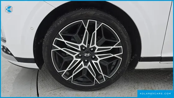 HYUNDAI GRANDEUR EXCLUSIVE