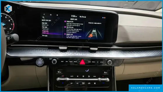 KIA CARNIVAL GASOLINE 9-SEATER HI-LIMOUSINE