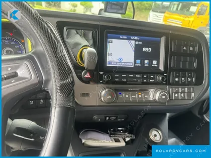 HYUNDAI PAVIS PRESTIGE