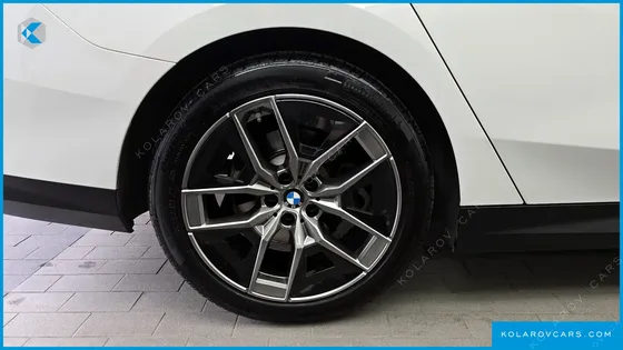 BMW 5 SERIES 520I