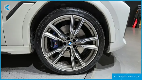 BMW X6 M50I