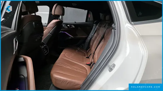 BMW X6 M50I