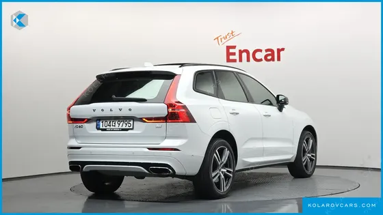 VOLVO XC60 T8 R-DESIGN