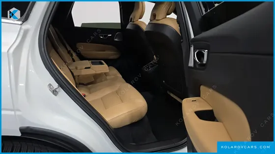 VOLVO XC60 B6 INSCIRTION