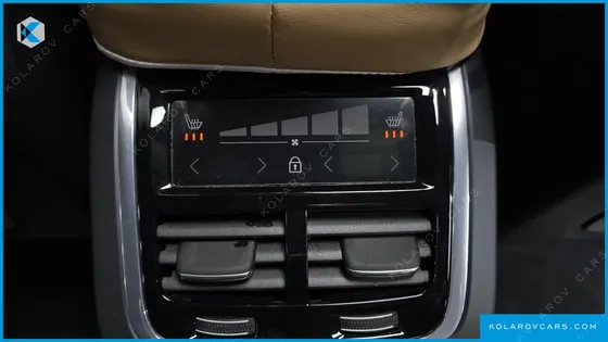 VOLVO XC60 B6 INSCIRTION