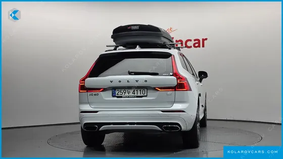 VOLVO XC60 T8 R-DESIGN