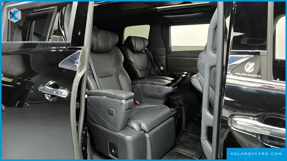 TOYOTA ALPHARD 2.5 HEV EXECUTIVE AWD