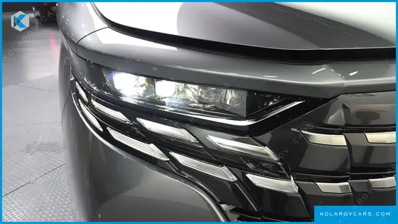 TOYOTA ALPHARD 2.5 HEV EXECUTIVE AWD