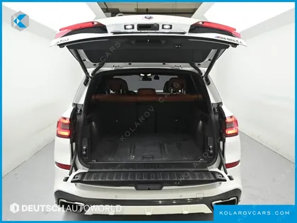 BMW X5 M50I