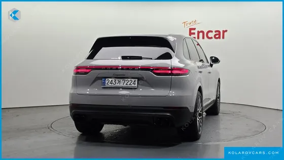 PORSCHE CAYENNE 3.0 PLATINUM EDITION
