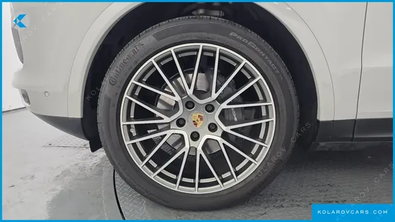 PORSCHE CAYENNE 3.0 PLATINUM EDITION