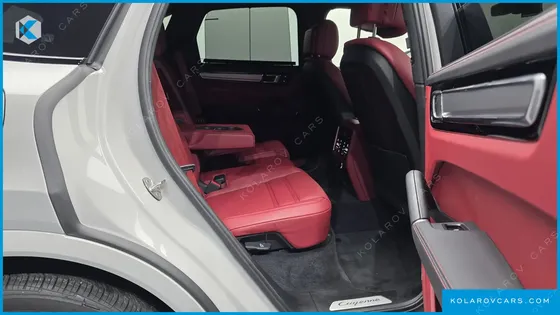 PORSCHE CAYENNE 3.0 PLATINUM EDITION