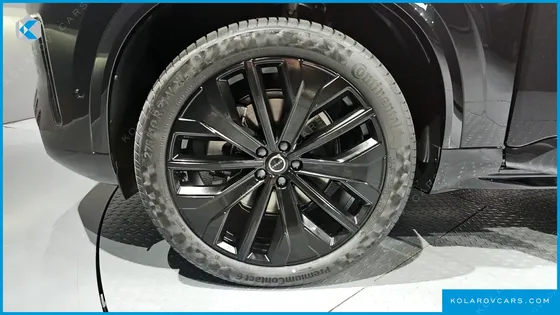 VOLVO XC90 T8 ULTRA DARK HYBRID