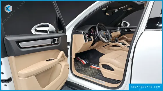 PORSCHE CAYENNE 3.0 PLATINUM EDITION