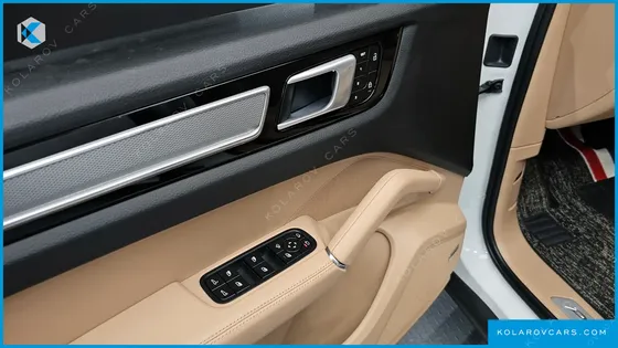 PORSCHE CAYENNE 3.0 PLATINUM EDITION