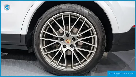 PORSCHE CAYENNE 3.0 PLATINUM EDITION