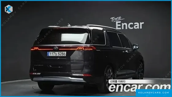 KIA CARNIVAL 9-SEATER SIGNATURE