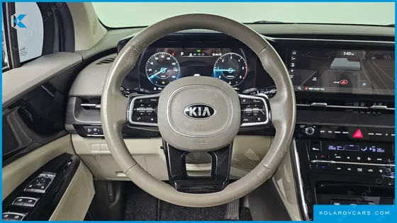 KIA CARNIVAL 11-SEATER NOBLESSE