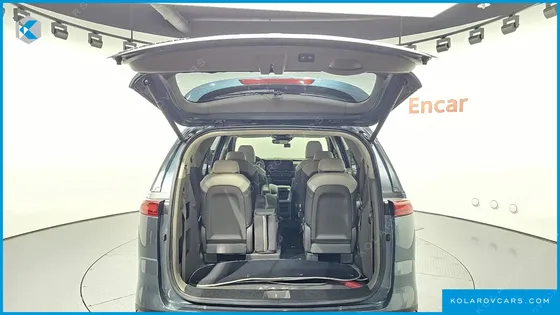 KIA CARNIVAL 11-SEATER NOBLESSE