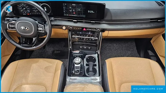 KIA CARNIVAL 11-SEATER SIGNATURE