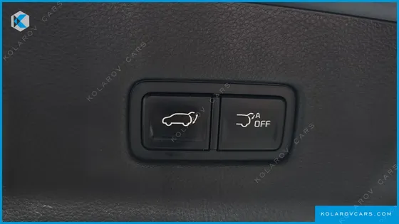 KIA CARNIVAL 11-SEATER SIGNATURE