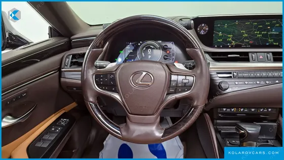 LEXUS ES LUXURY PLUS