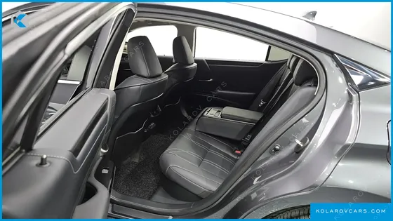 LEXUS ES LUXURY PLUS