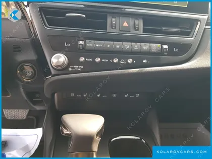 LEXUS ES EXECUTIVE