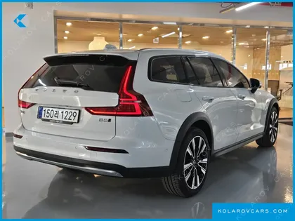 VOLVO V60 B5 ULTRA AWD