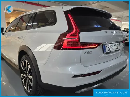 VOLVO V60 B5 ULTRA AWD