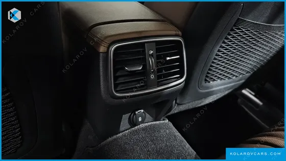 GENESIS G70 2.0T AWD