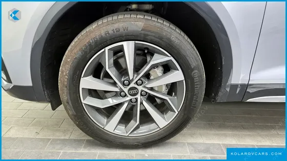AUDI Q5 45 TFSI QUATTRO