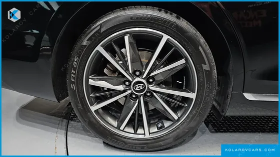 HYUNDAI GRANDEUR 2.5