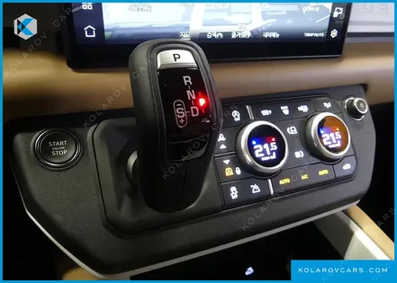 LAND ROVER DEFENDER 110 P300 X-DYNAMIC SE