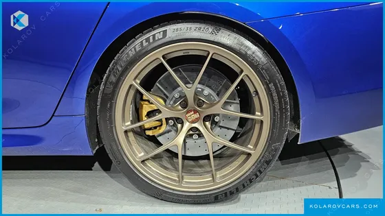 BMW M5 M5 SEDAN