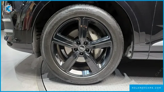 AUDI Q7 45 TFSI QUATTRO