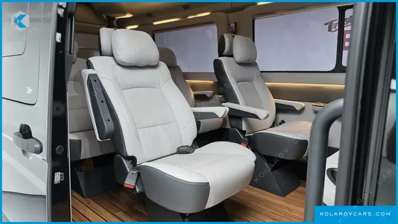 HYUNDAI SOLATI 11-SEATER